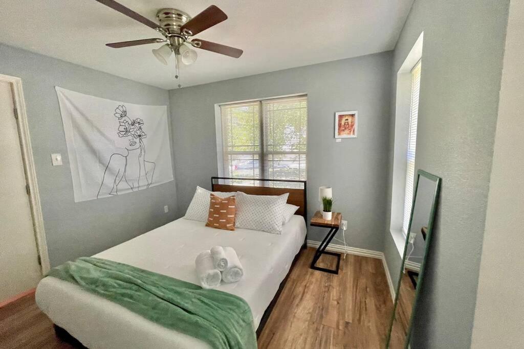 **Min Frm Dwntwn Fort Worth*Modern*Cozy*Townhome** Dış mekan fotoğraf