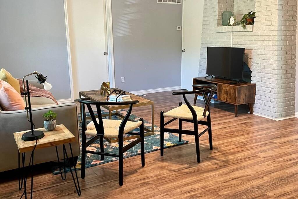 **Min Frm Dwntwn Fort Worth*Modern*Cozy*Townhome** Dış mekan fotoğraf